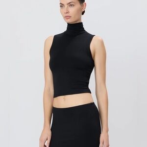 Eterne Harlow Tank Top